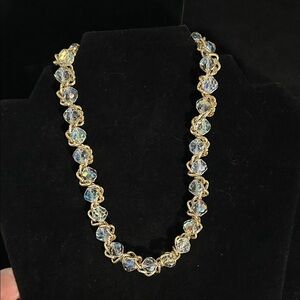 Elegant Gold and Crystal Necklace